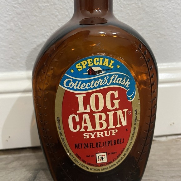 Vintage Log Cabin Syrup Glass Bottle with Cork Great Condition No Chips - Picture 2 of 5